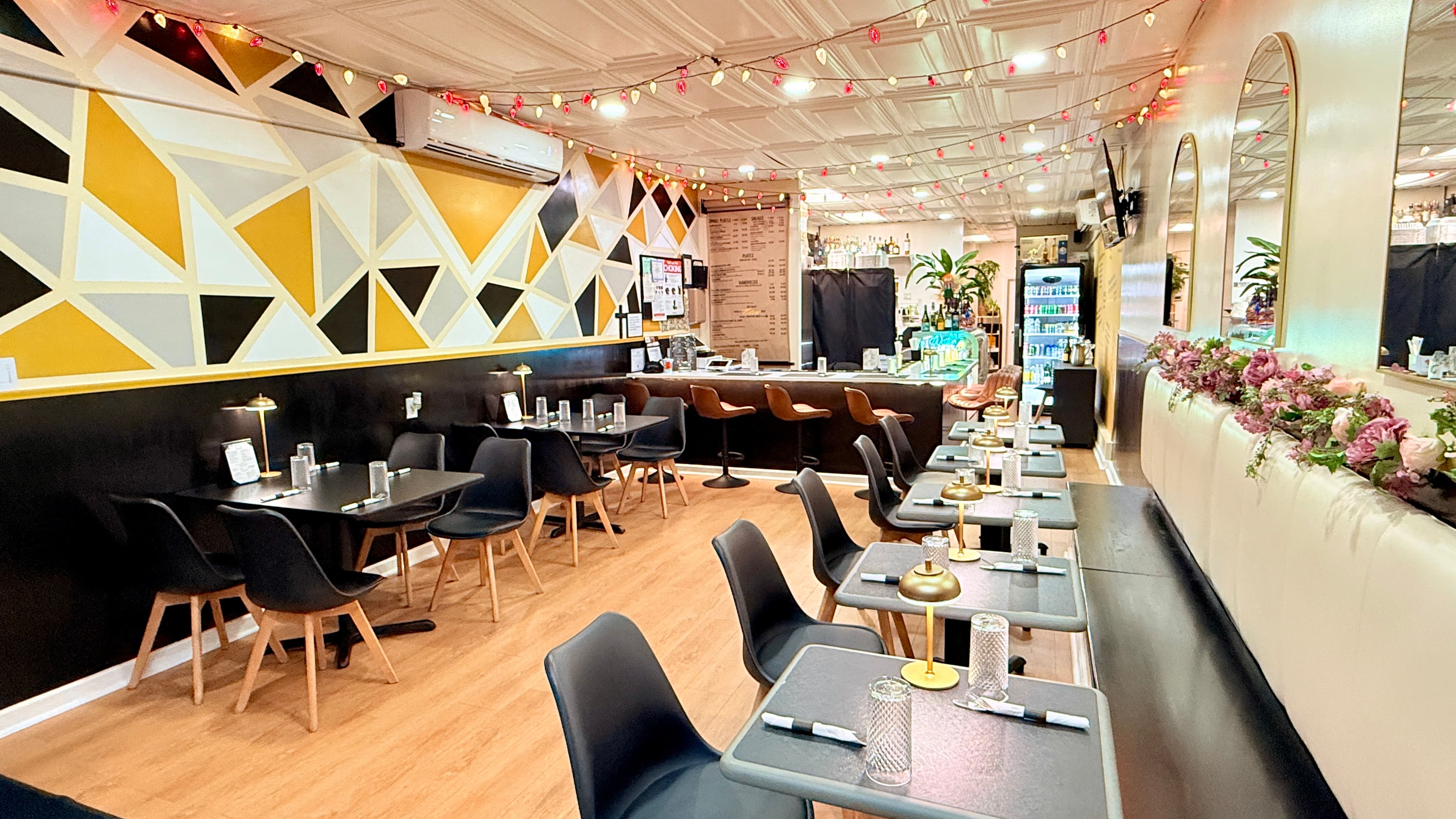 Restaurant Interior 4